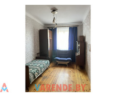 Продается 3-комнатная квартира по ул Жилуновича 30